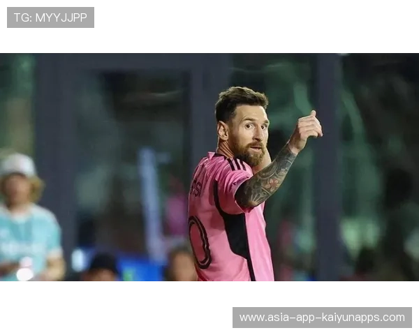 梅西挑传后点，迈阿密国际凌空抽射，macy's梅西